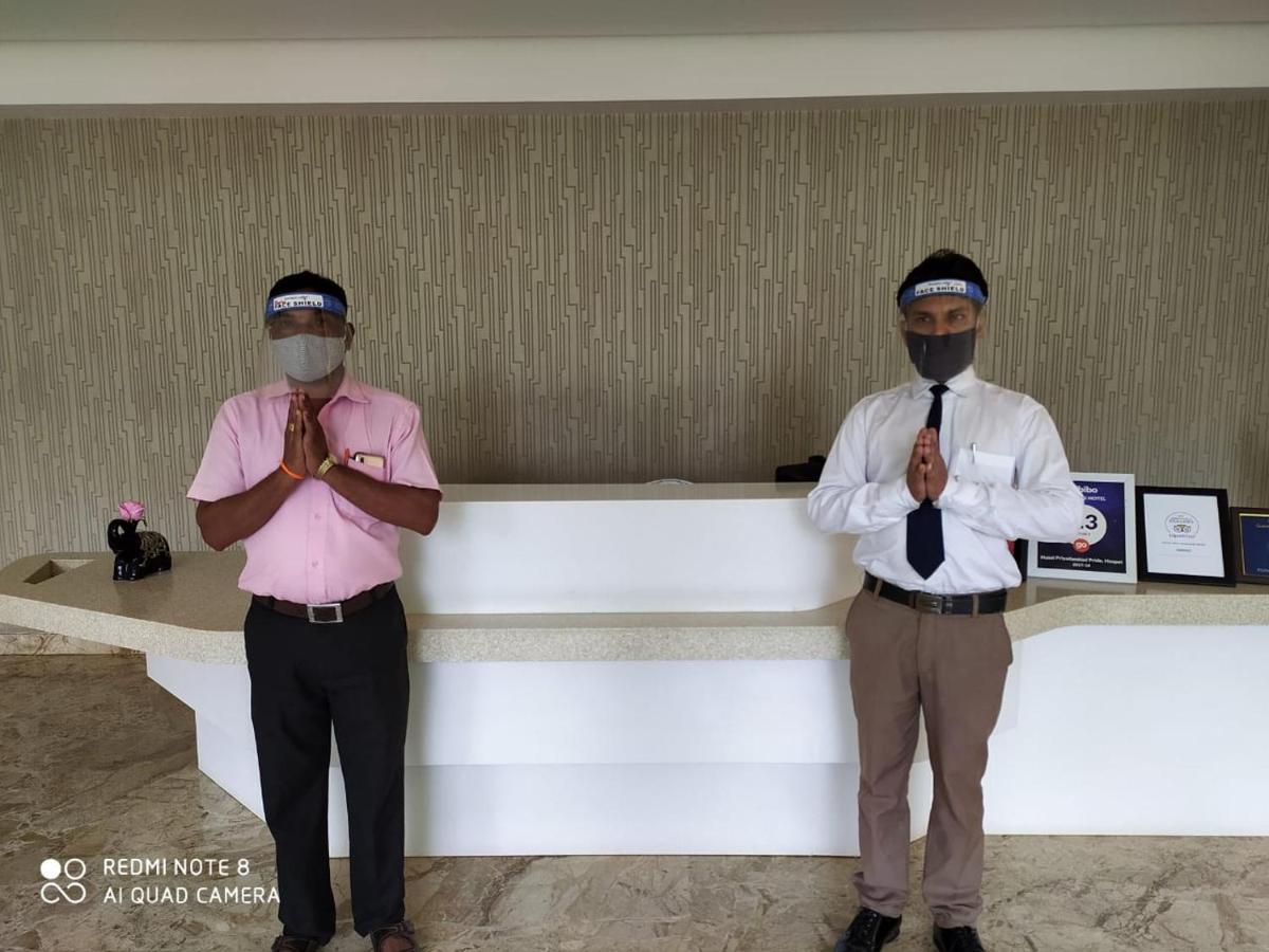 Hotel Priyadarshini Pride Hospet Esterno foto